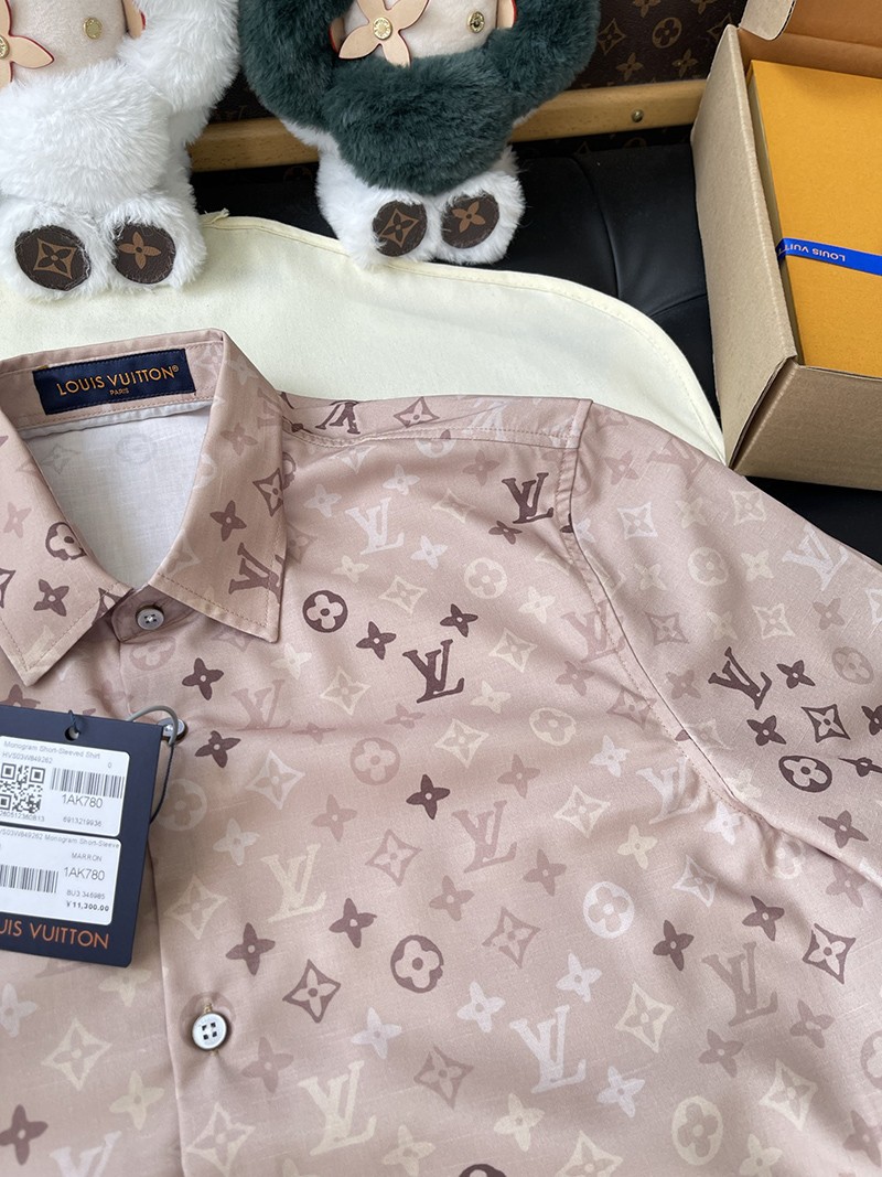 LV T-shirt 066