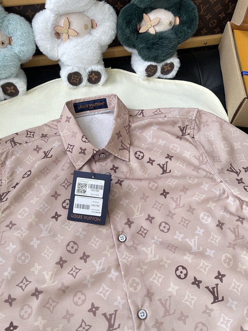 LV T-shirt 066