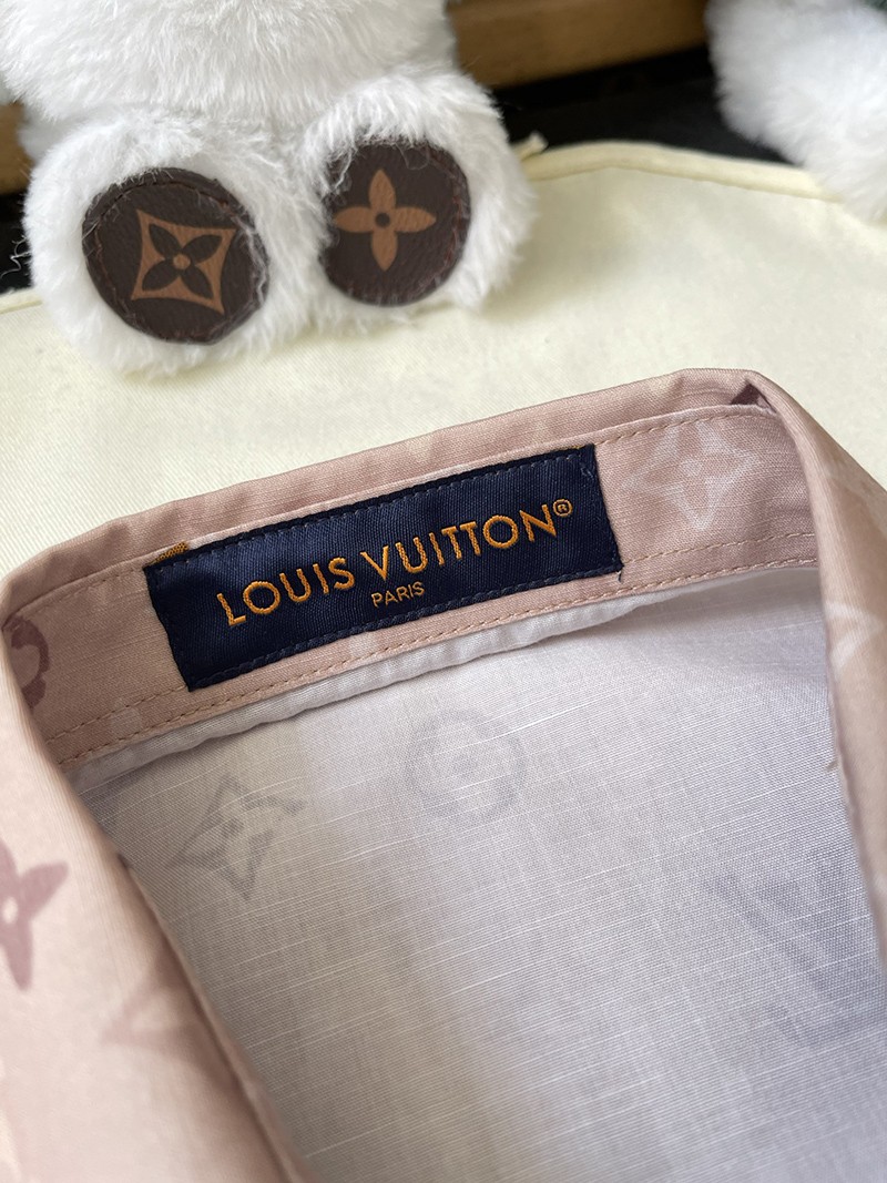 LV T-shirt 066