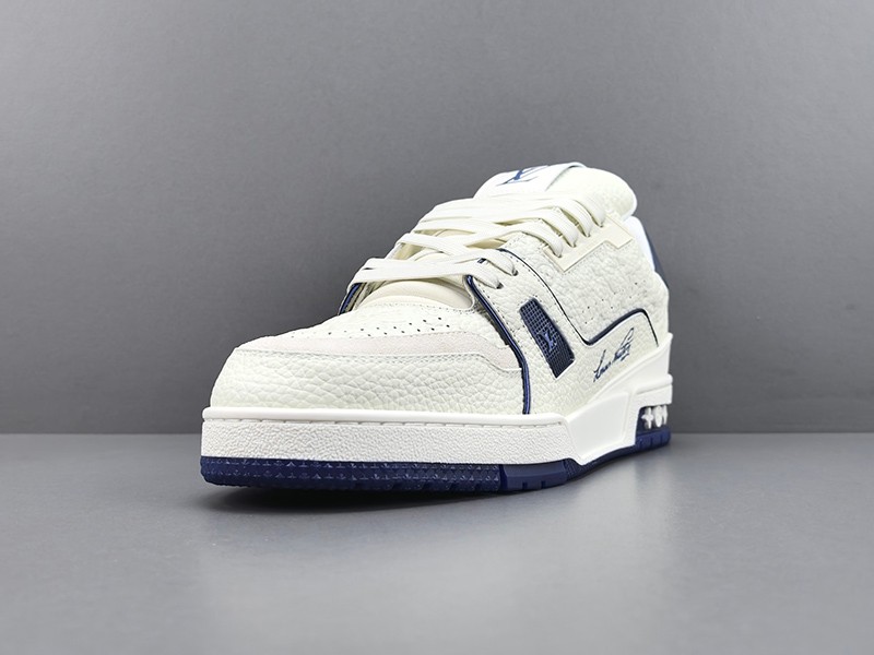 LV Trainer Sneaker 096