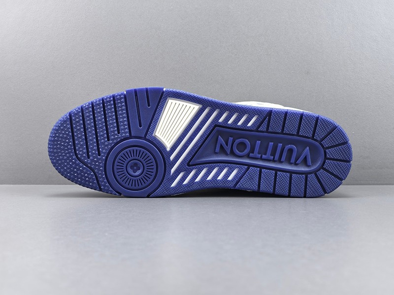 LV Trainer Sneaker 096