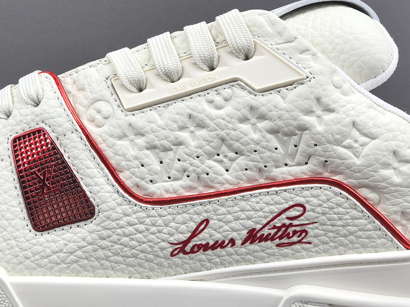 LV Trainer Sneaker 097