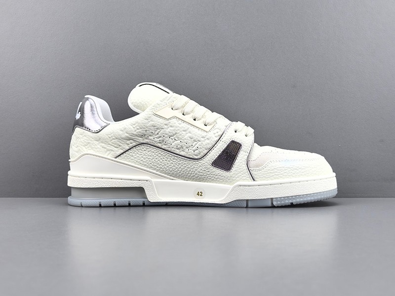 LV Trainer Sneaker 098