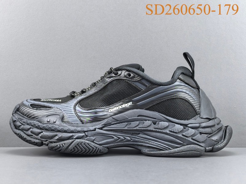 Balenciaga Triple S2 Sneaker 046