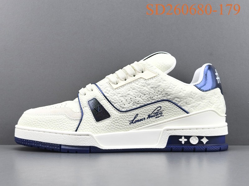 LV Trainer Sneaker 096
