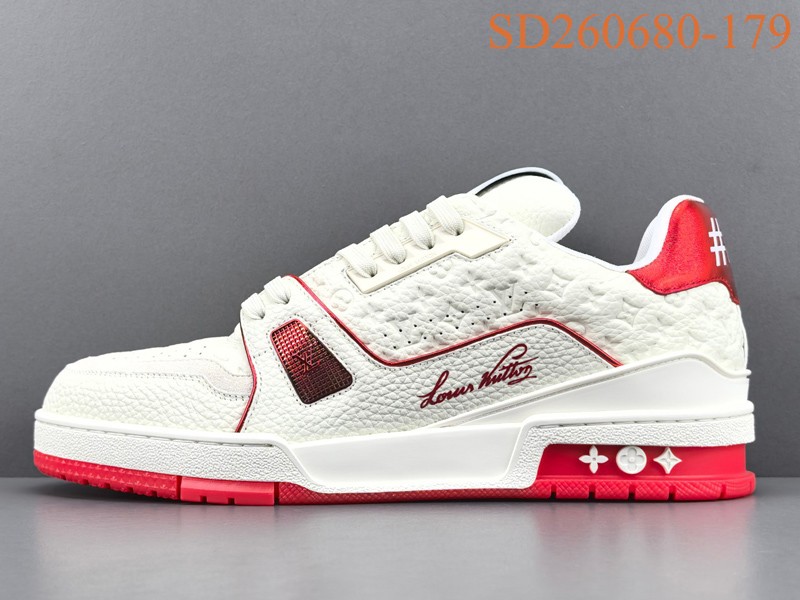 LV Trainer Sneaker 097