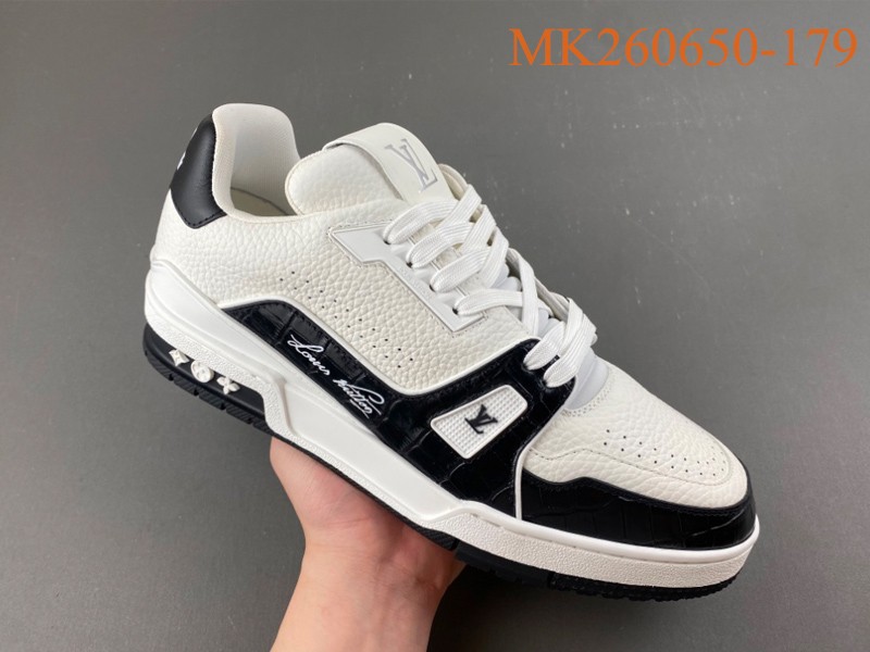 LV Trainer Sneaker X2 085