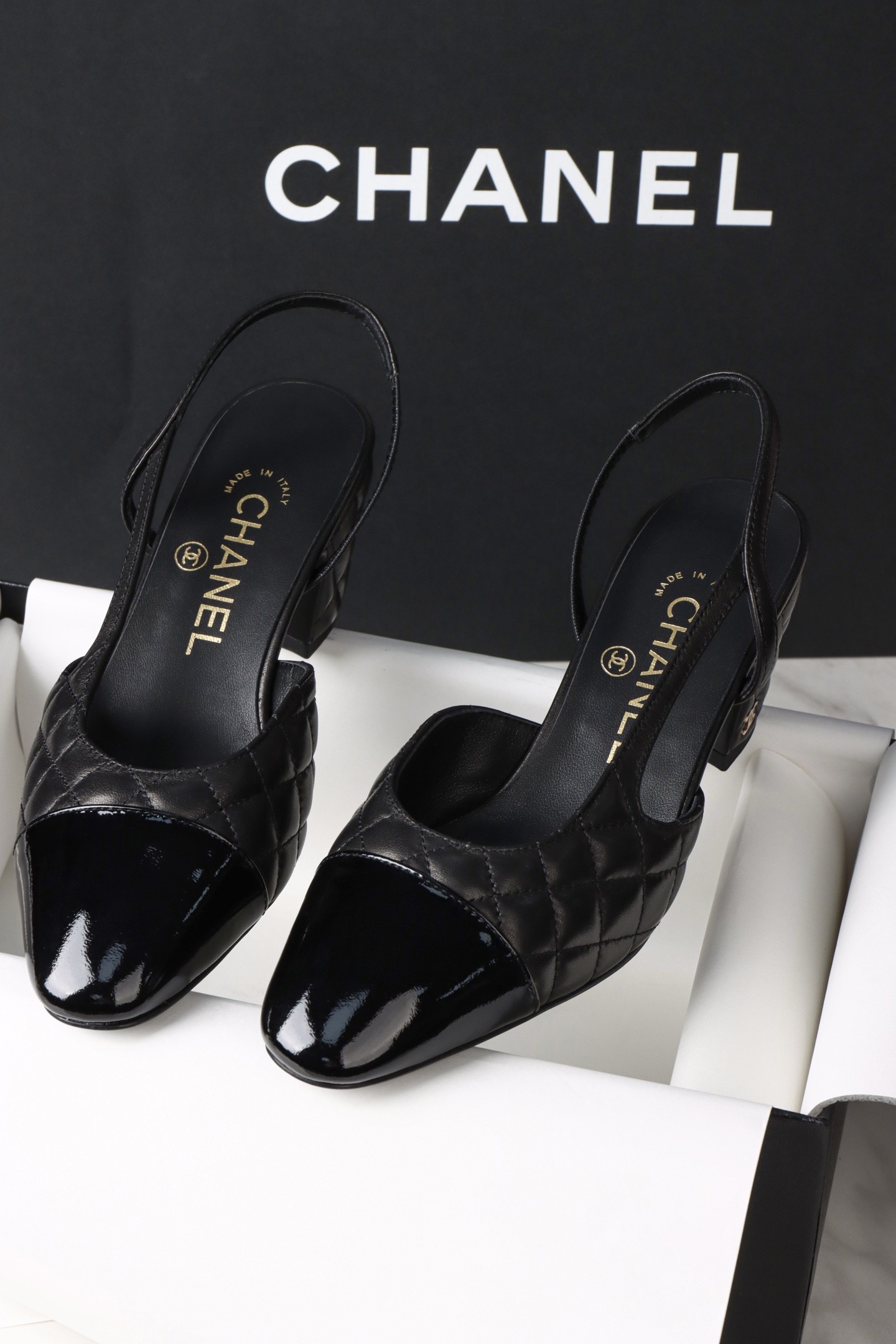 Chanel 25K Slingback High Heel 046