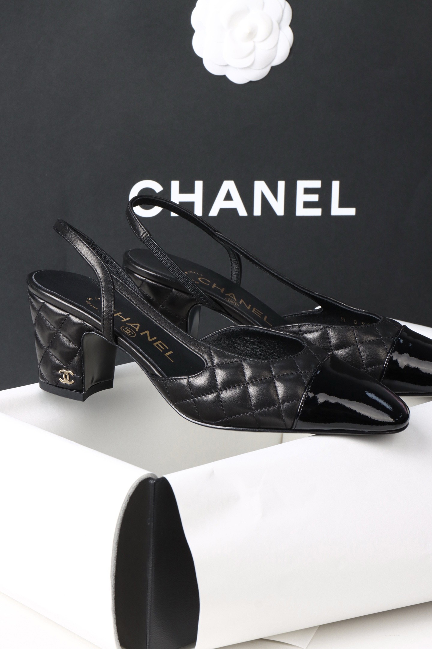 Chanel 25K Slingback High Heel 046