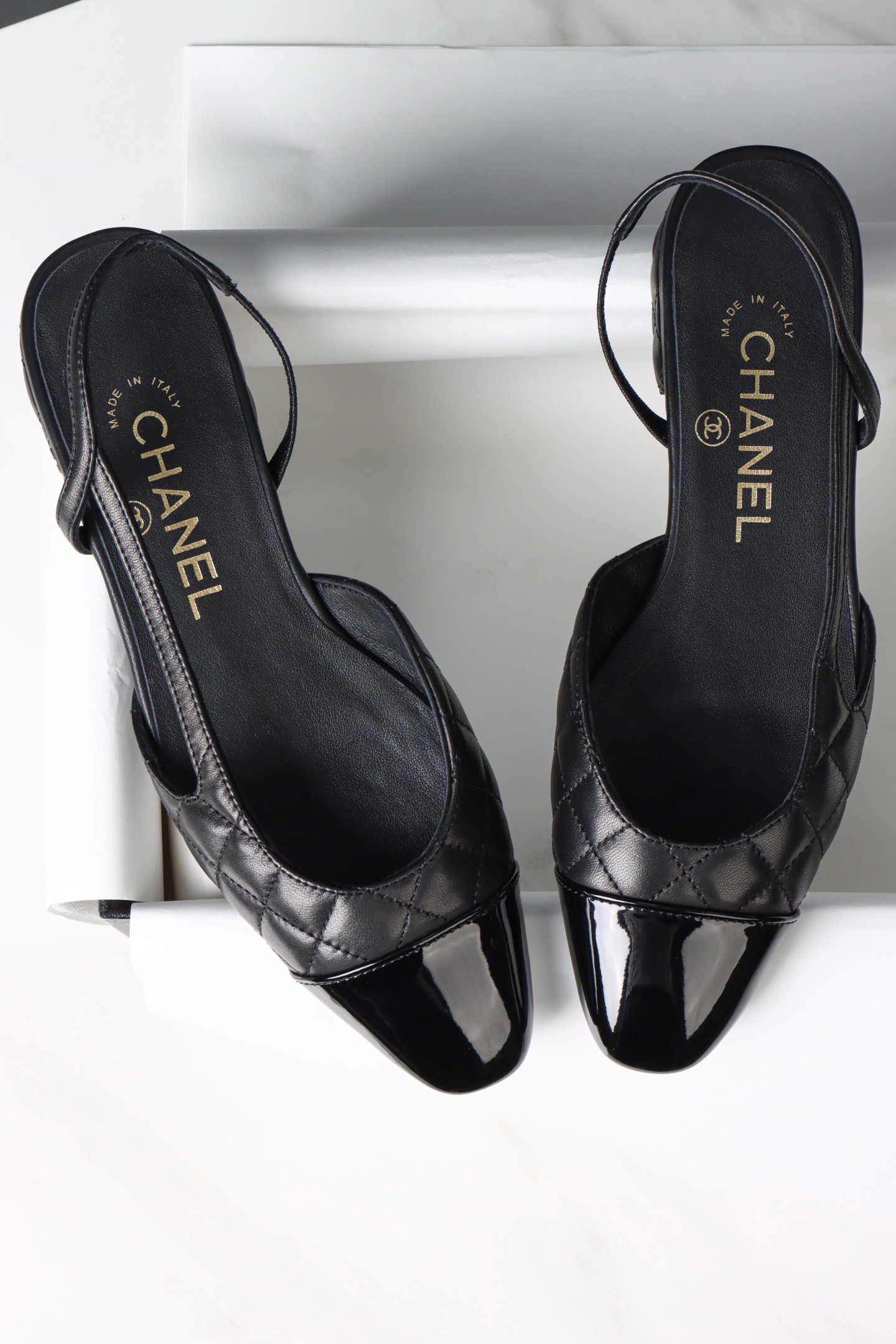 Chanel 25K Slingback Flat 045