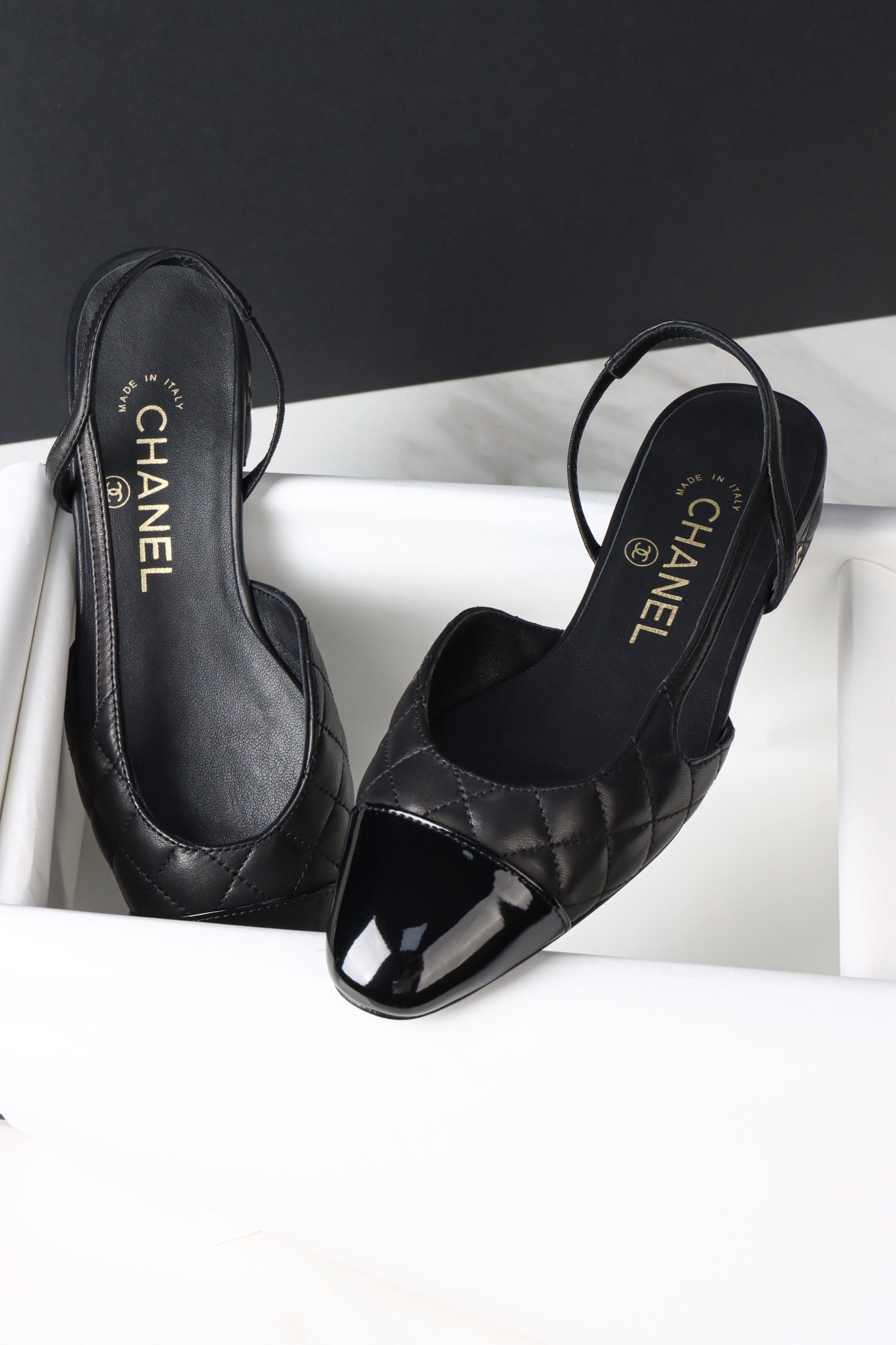 Chanel 25K Slingback Flat 045