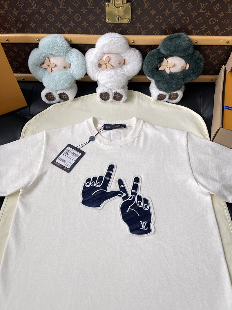 LV T-shirt 073
