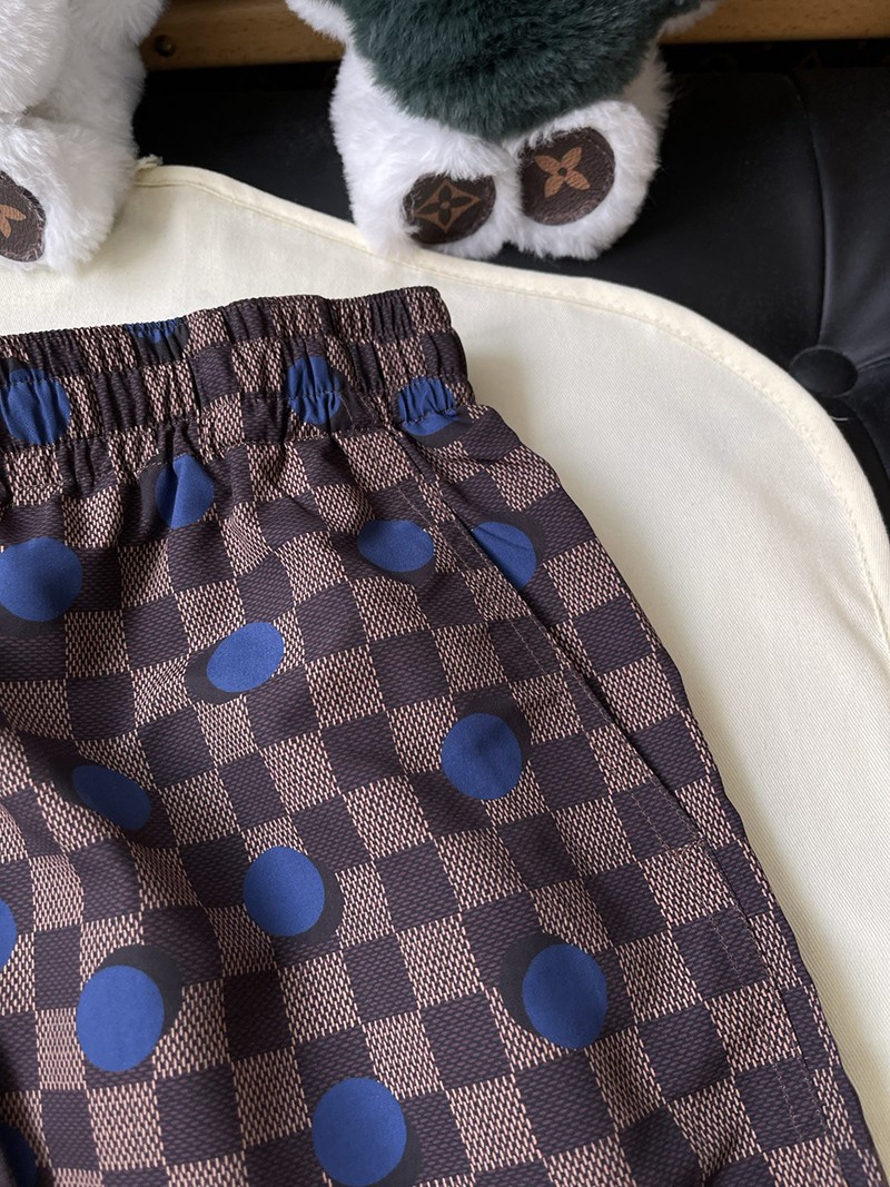 LV Shorts 072