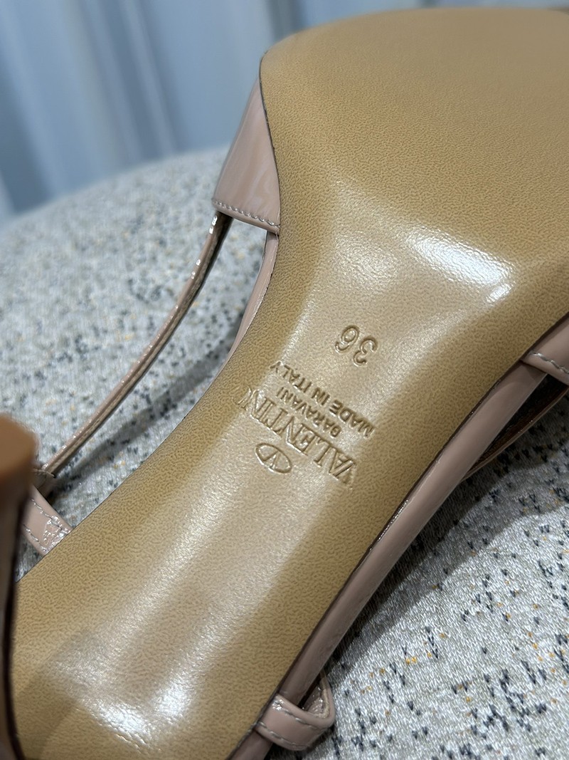 Valentino Shoe 007