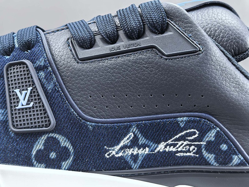 LV Trainer Sneaker 101