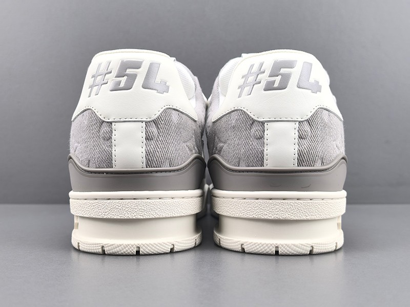 LV Trainer Sneaker 100