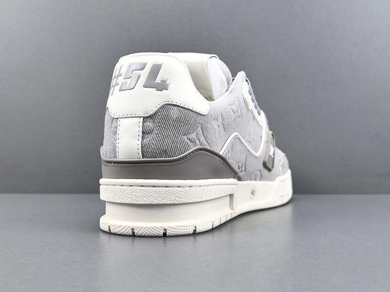 LV Trainer Sneaker 100