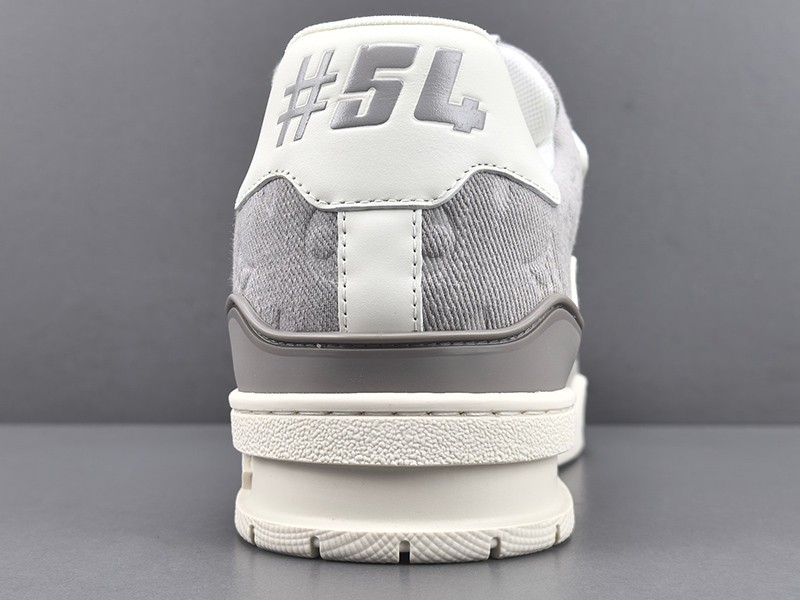 LV Trainer Sneaker 100