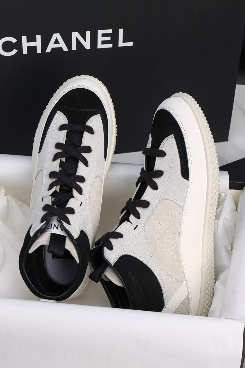 Chanel Wmns Shoe 048