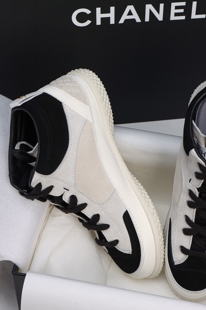 Chanel Wmns Shoe 048