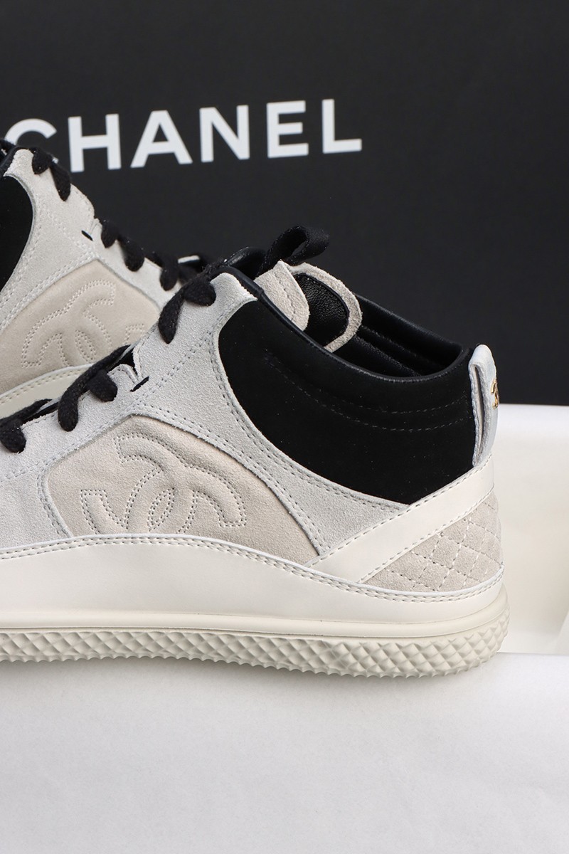 Chanel Wmns Shoe 048