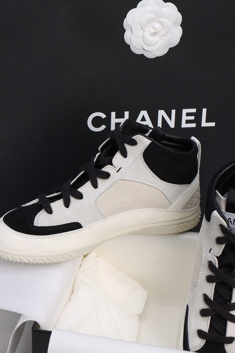 Chanel Wmns Shoe 048