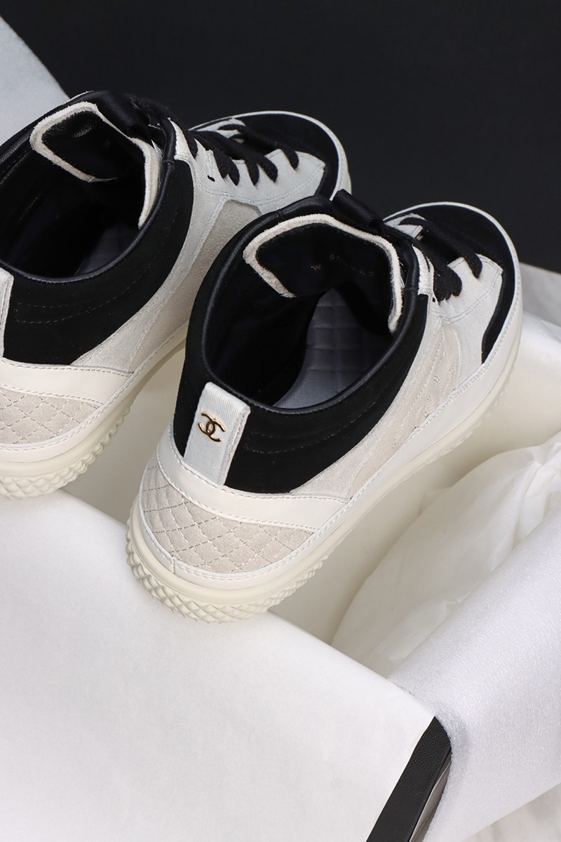 Chanel Wmns Shoe 048
