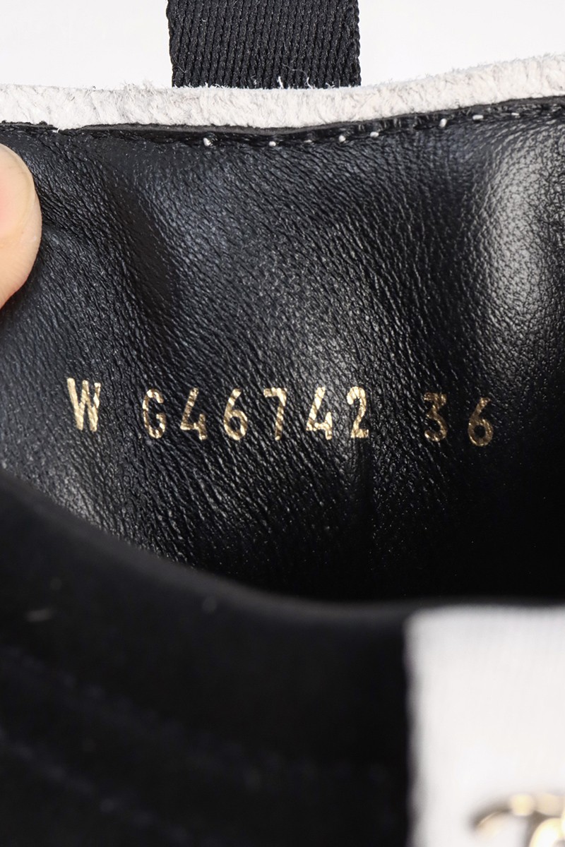 Chanel Wmns Shoe 048