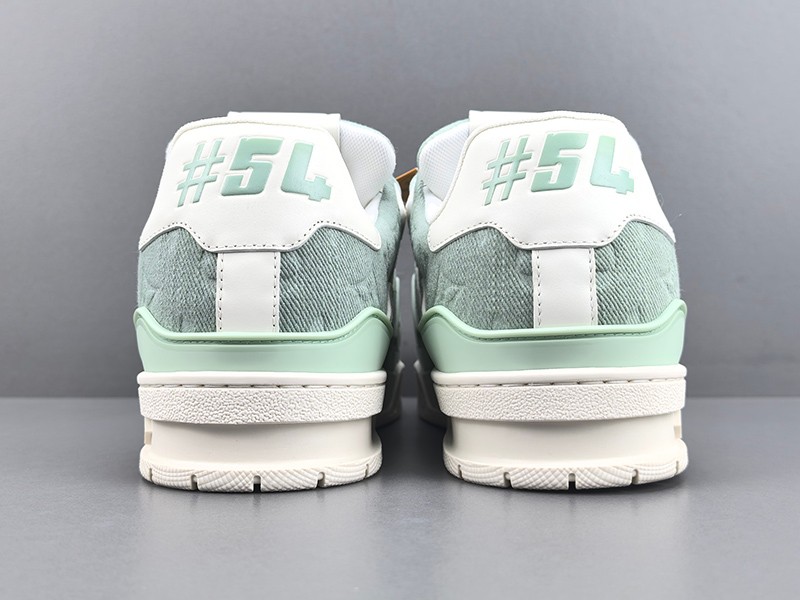 LV Trainer Sneaker 102