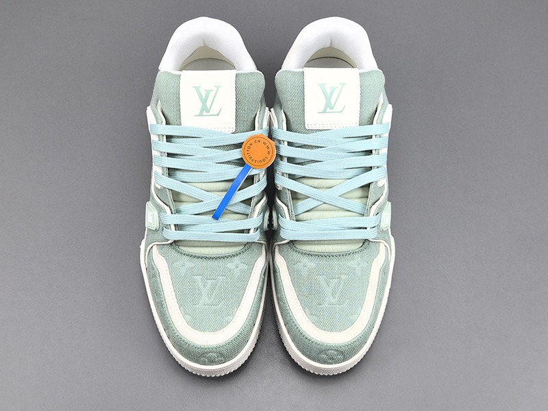 LV Trainer Sneaker 102