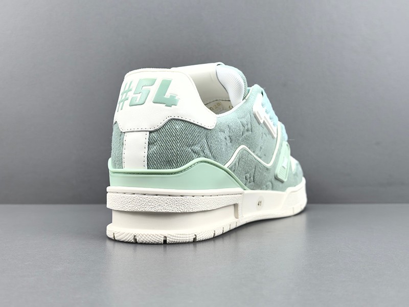 LV Trainer Sneaker 102