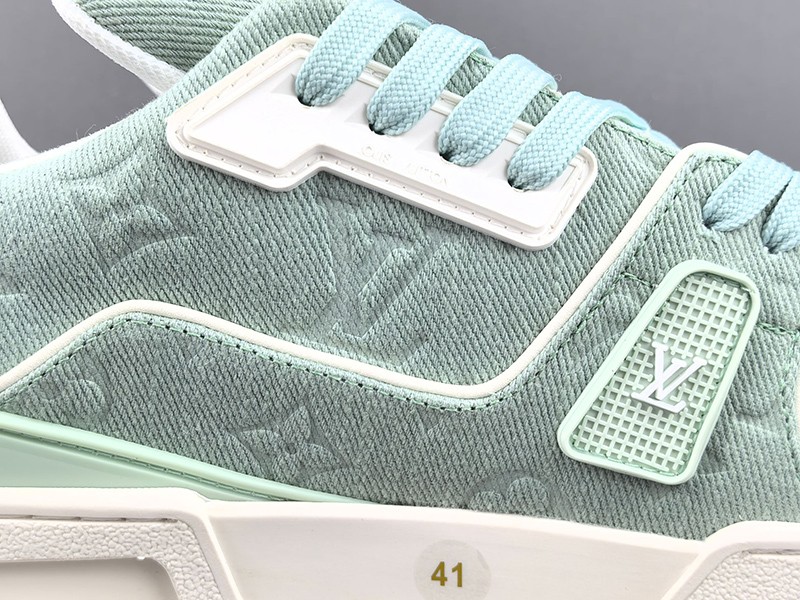 LV Trainer Sneaker 102