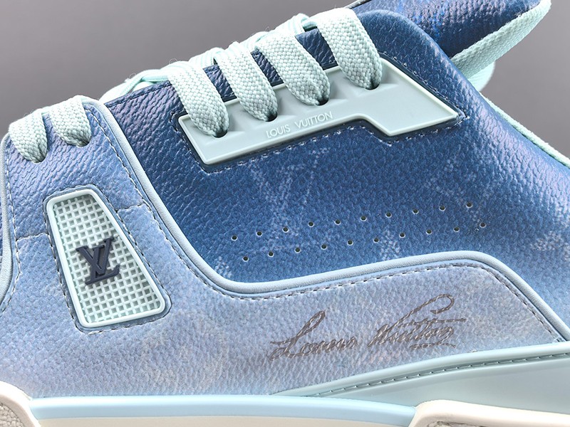 LV Trainer Sneaker 105