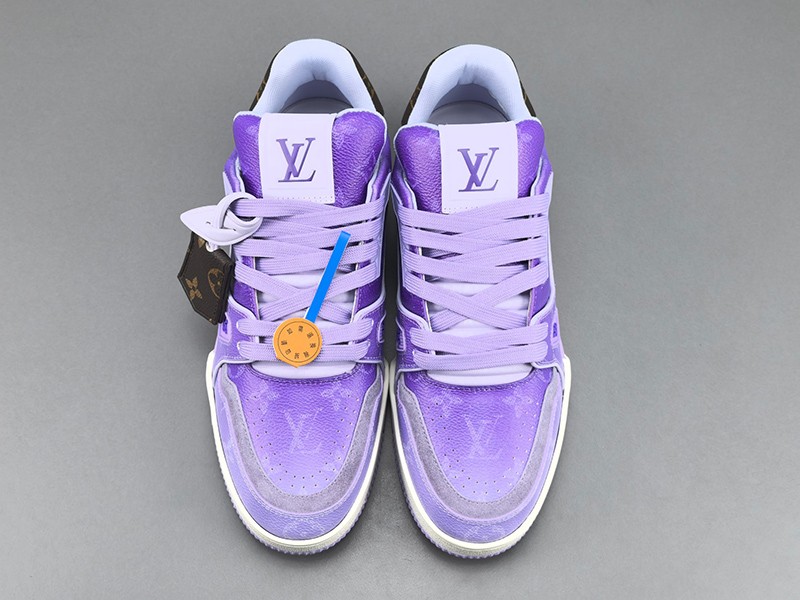 LV Trainer Sneaker 106