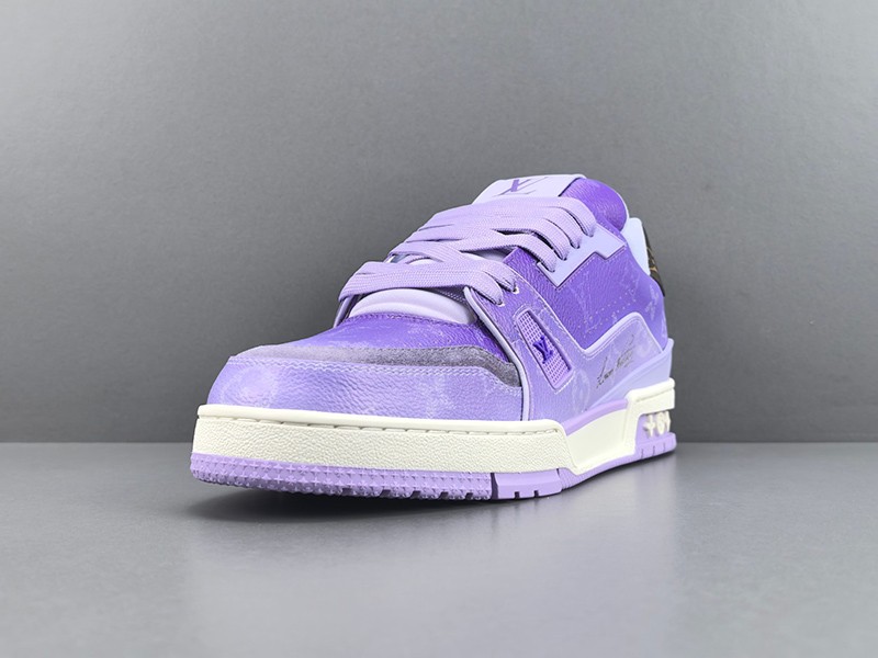 LV Trainer Sneaker 106