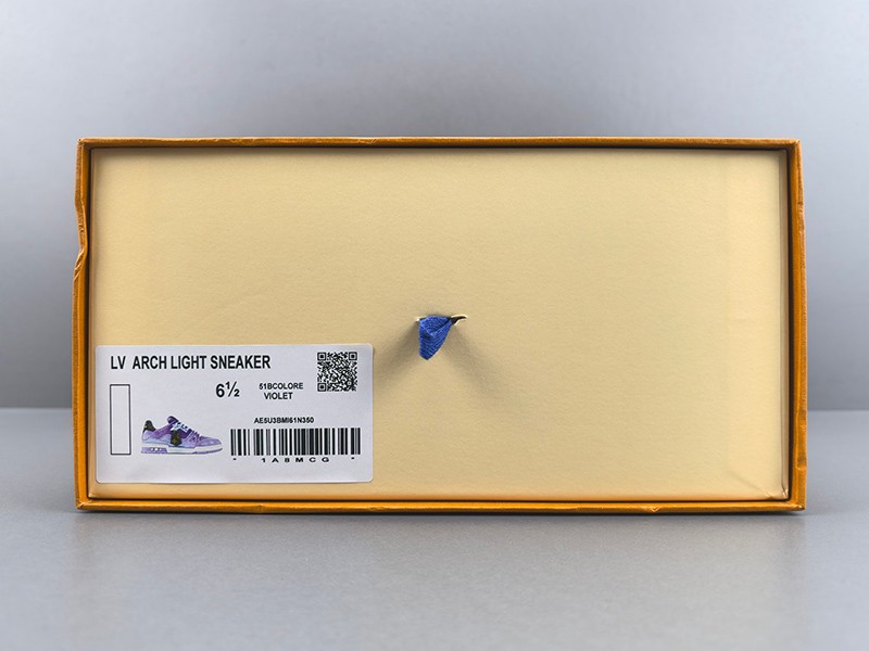 LV Trainer Sneaker 106