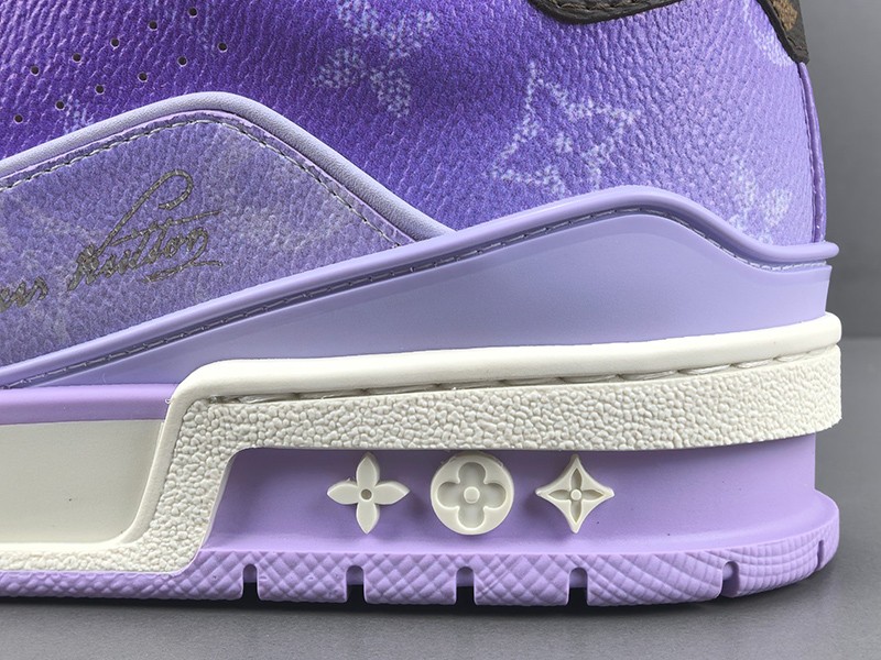 LV Trainer Sneaker 106