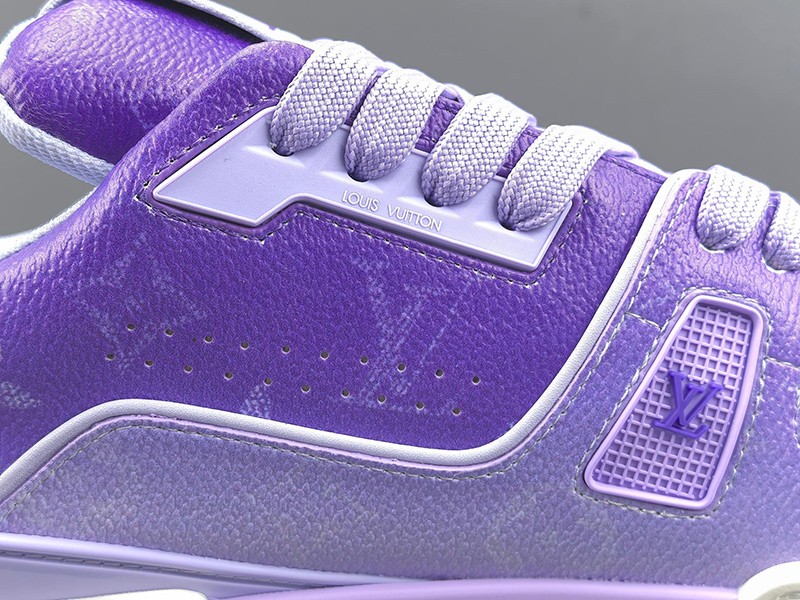 LV Trainer Sneaker 106