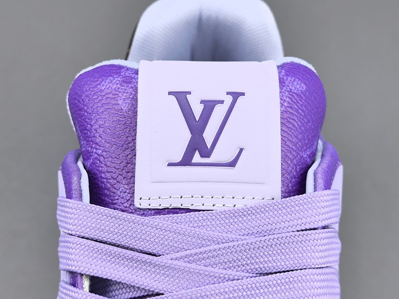 LV Trainer Sneaker 106