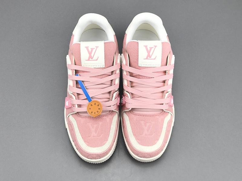 LV Trainer Sneaker 107