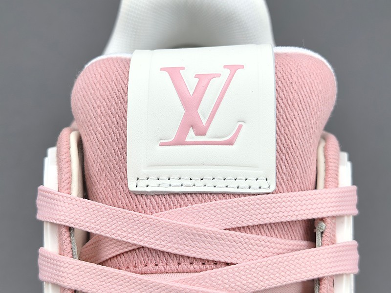 LV Trainer Sneaker 107