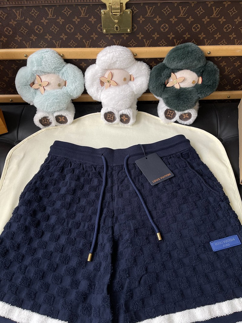 LV Shorts 081