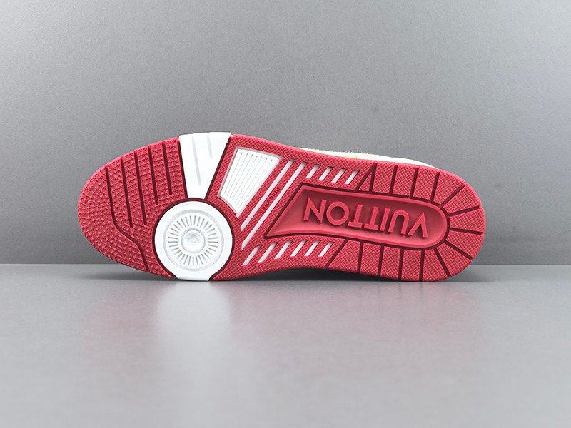 LV Trainer Sneaker 110