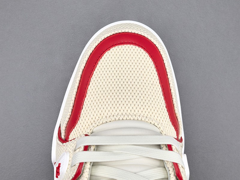 LV Trainer Sneaker 110