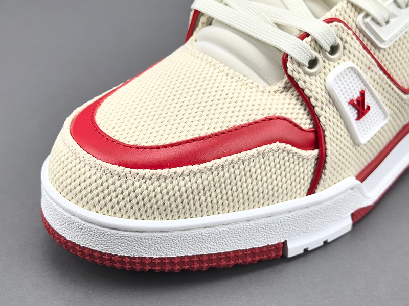 LV Trainer Sneaker 110
