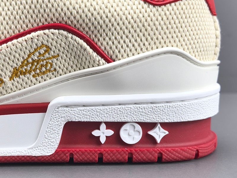 LV Trainer Sneaker 110