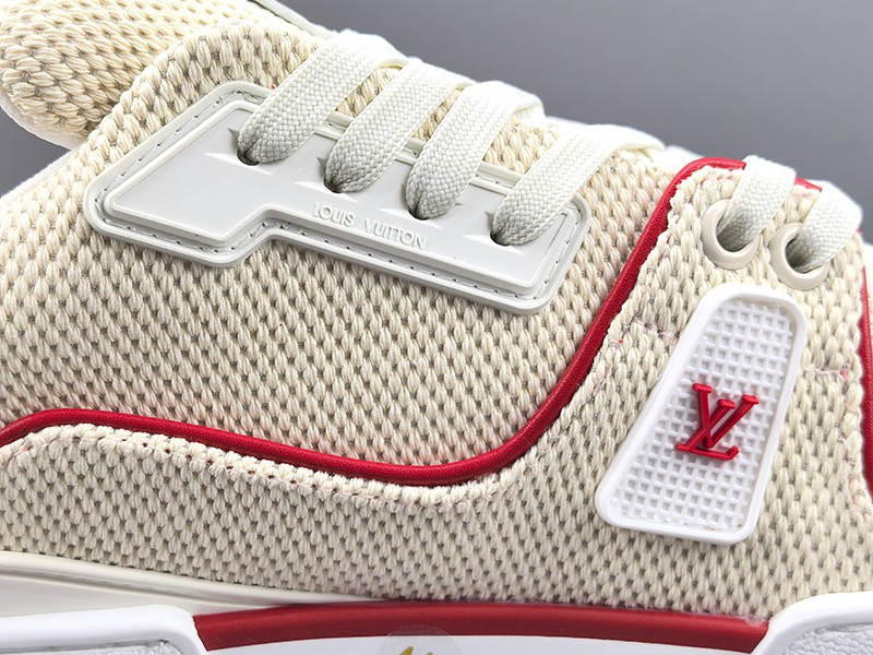 LV Trainer Sneaker 110