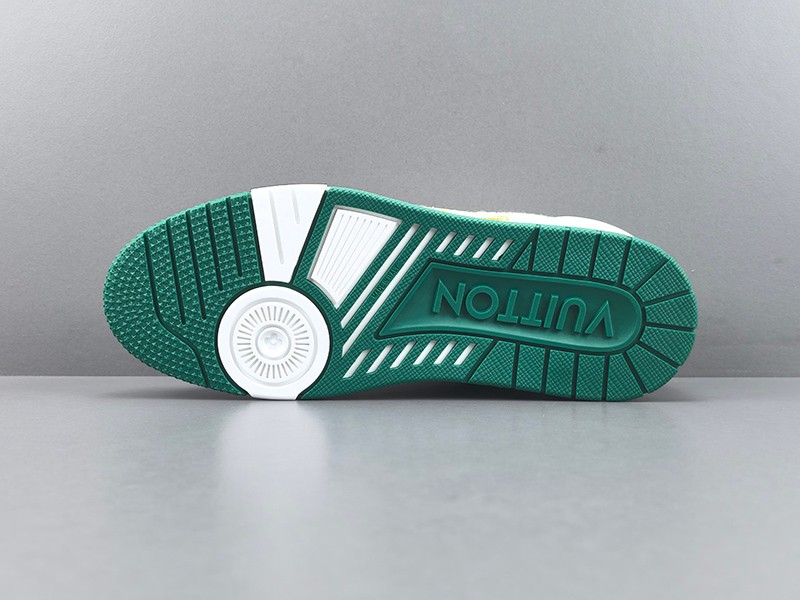 LV Trainer Sneaker 109