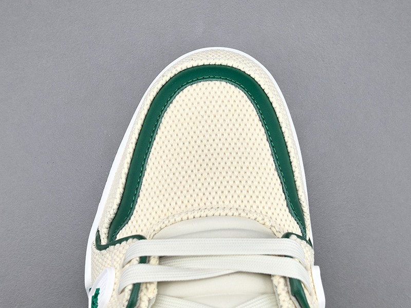 LV Trainer Sneaker 109