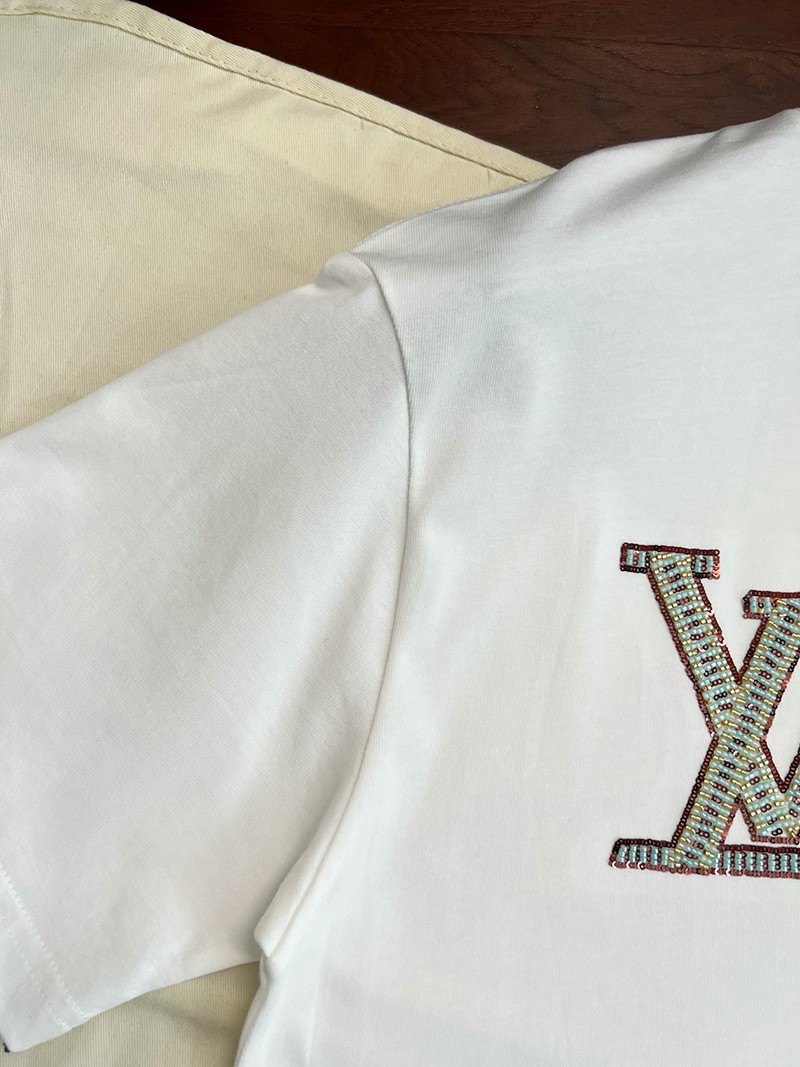 LV T-shirt 084